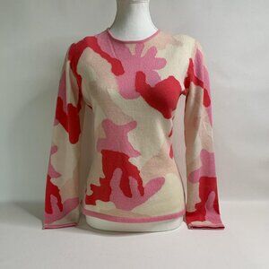 Soft and luxurious, this Richard Grand 100% cashmere sweater